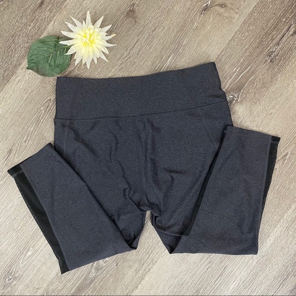 Z by Zella Gray Cropped Leggings w/ Mesh Back Calf - Picture 6 of 13